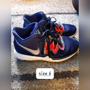 Size 6 shoes lot